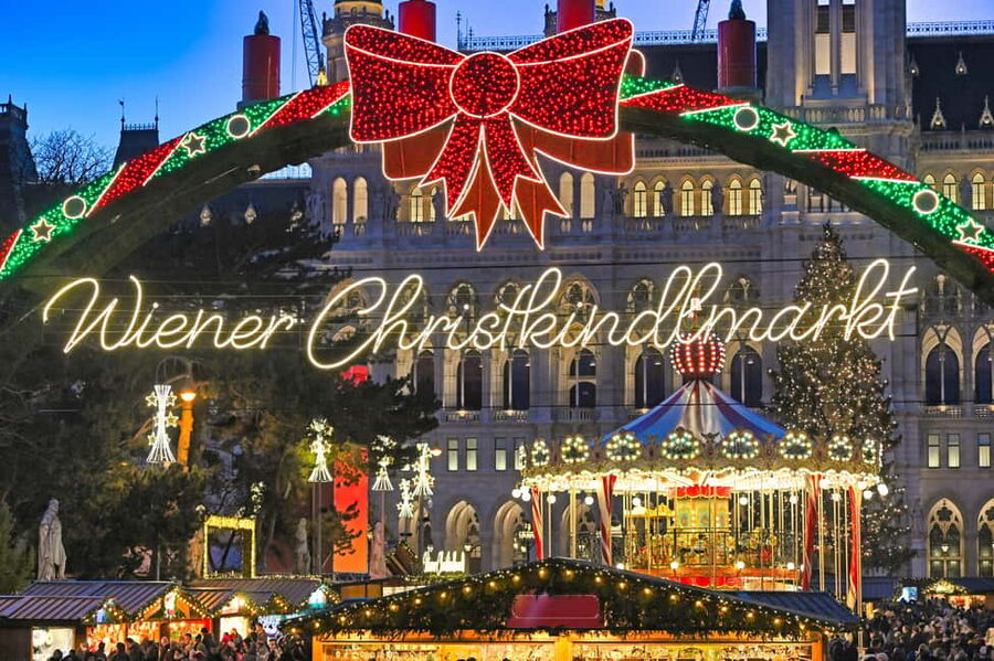 Vienna: Christmas Photoshoot with a Pro Photographer - Key points at a glance